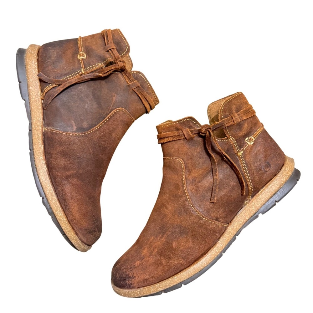 Born‎ Brown Distressed Suede Wyter Ankle Booties Women's Size 9.5 - Picture 4 of 11